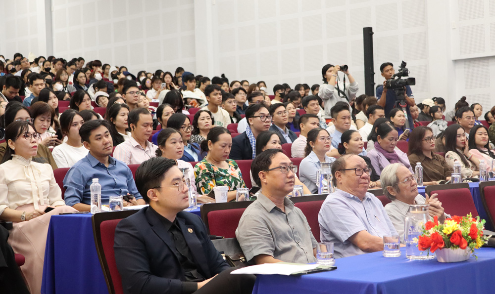 Đổi mới giáo dục văn hóa nghệ thuật trong kỷ nguyên số: Kiến tạo nguồn nhân lực cho công nghiệp văn hóa