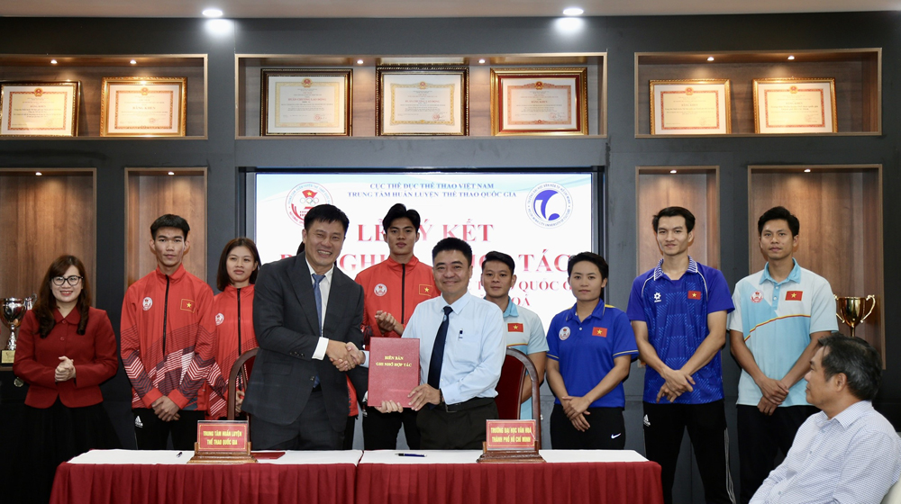 Trường Đại học Văn hóa TP.HCM và Trung tâm Huấn luyện Thể thao Quốc gia ký kết hợp tác, mở rộng không gian học thuật và thực tiễn