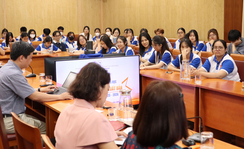 Hội nghị Sinh viên nghiên cứu khoa học Khoa Thư viện và Xuất bản năm học 2025 - 2026