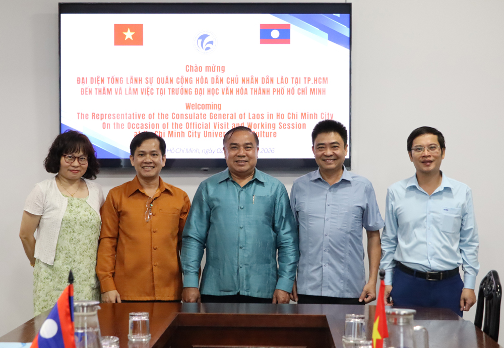 Trường Đại học Văn hóa TP.HCM làm việc với đại diện Tổng Lãnh sự quán nước CHDCND Lào tại TP.HCM về hợp tác giáo dục, văn hóa và du lịch