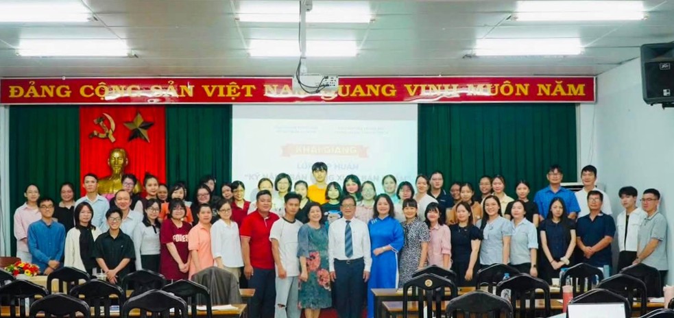 HCMUC khai giảng lớp tập huấn kỹ năng bán hàng xuất bản phẩm, nâng cao chất lượng nguồn nhân lực ngành xuất bản