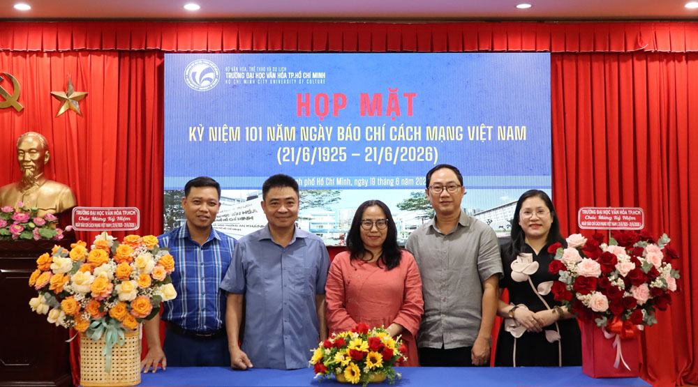 Trường Đại học Văn hóa TP.HCM gặp mặt, chúc mừng đội ngũ làm công tác báo chí, truyền thông nhân ngày báo chí cách mạng Việt Nam